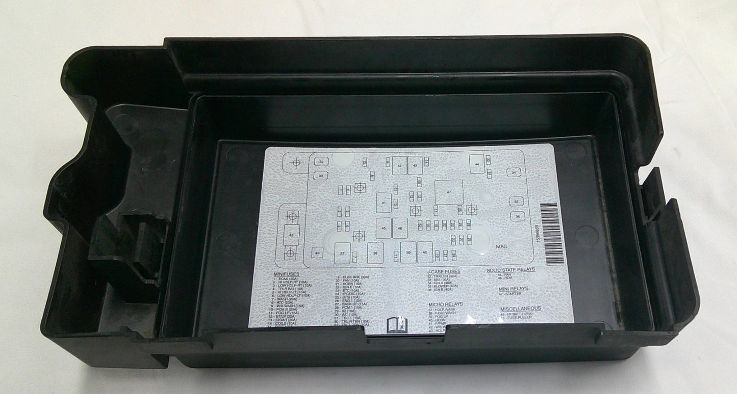 02 - 09 Envoy Trailblazer Relay Under Hood Fuse Box Lid Cover OEM 15356859 B10