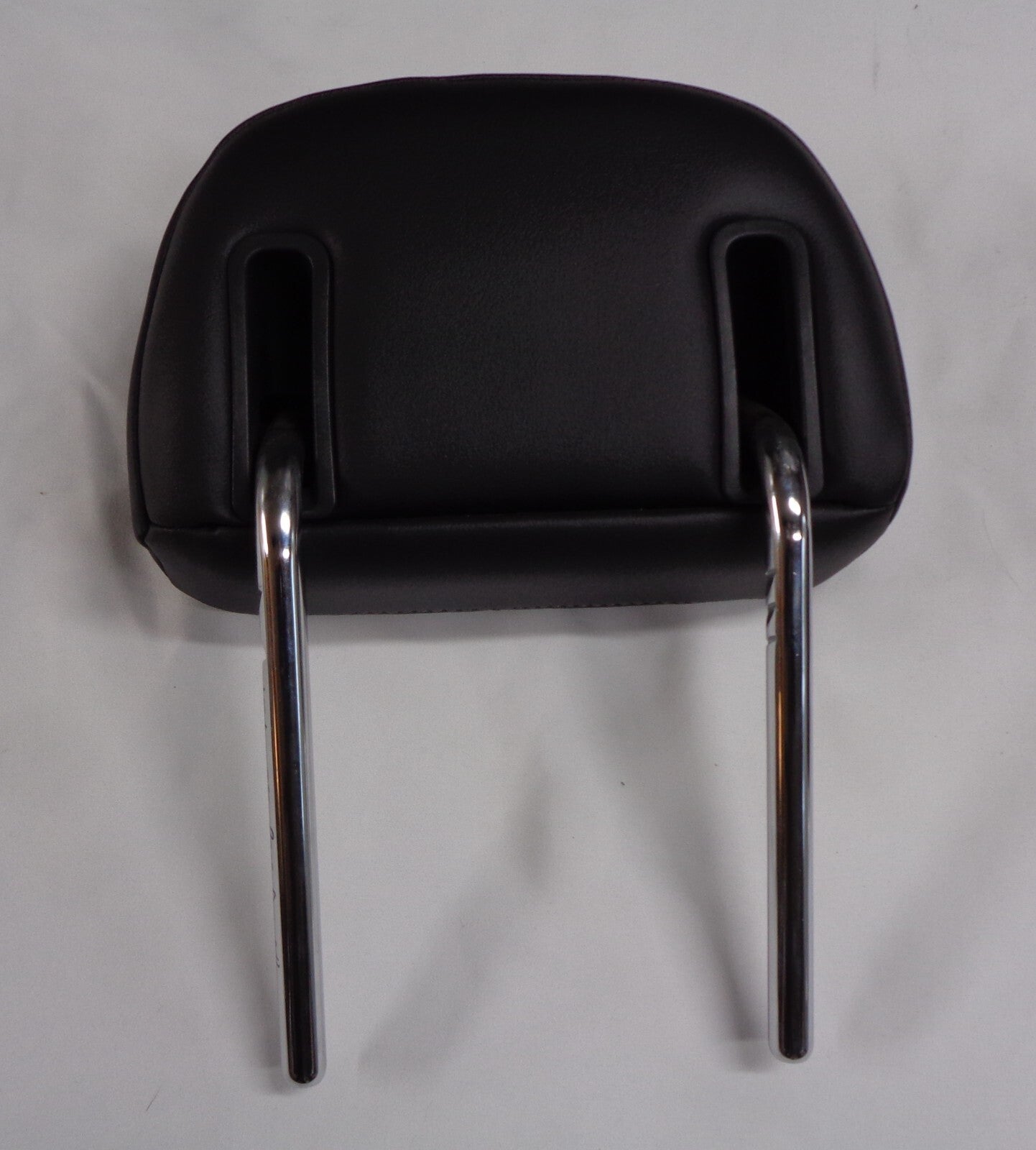 10 - 16 BUICK LACROSSE FRONT HEADREST HEAD REST BLACK LEATHER OEM FREE SHIP R3