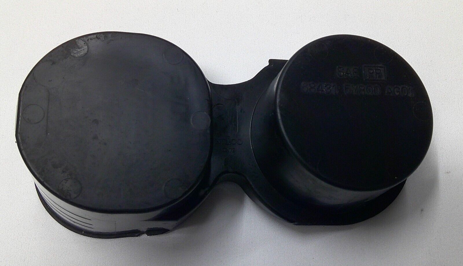 00-02 Nissan Maxima Center Console Cup Holder Insert 68431-5Y800-AG01 OEM R1