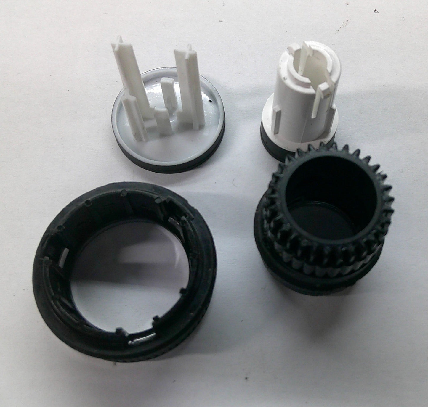 15 16 BUICK ENCORE RADIO STEREO TUNER VOLUME CONTROL KNOB SET OEM