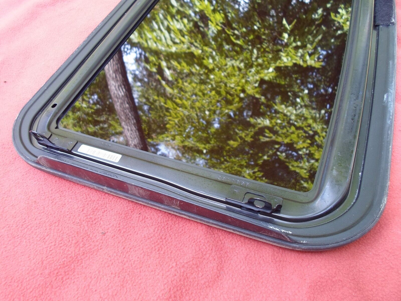 2007 MERCURY MONTEGO OEM FACTORY YEAR SPECIFIC SUNROOF GLASS FREE SHIPPING