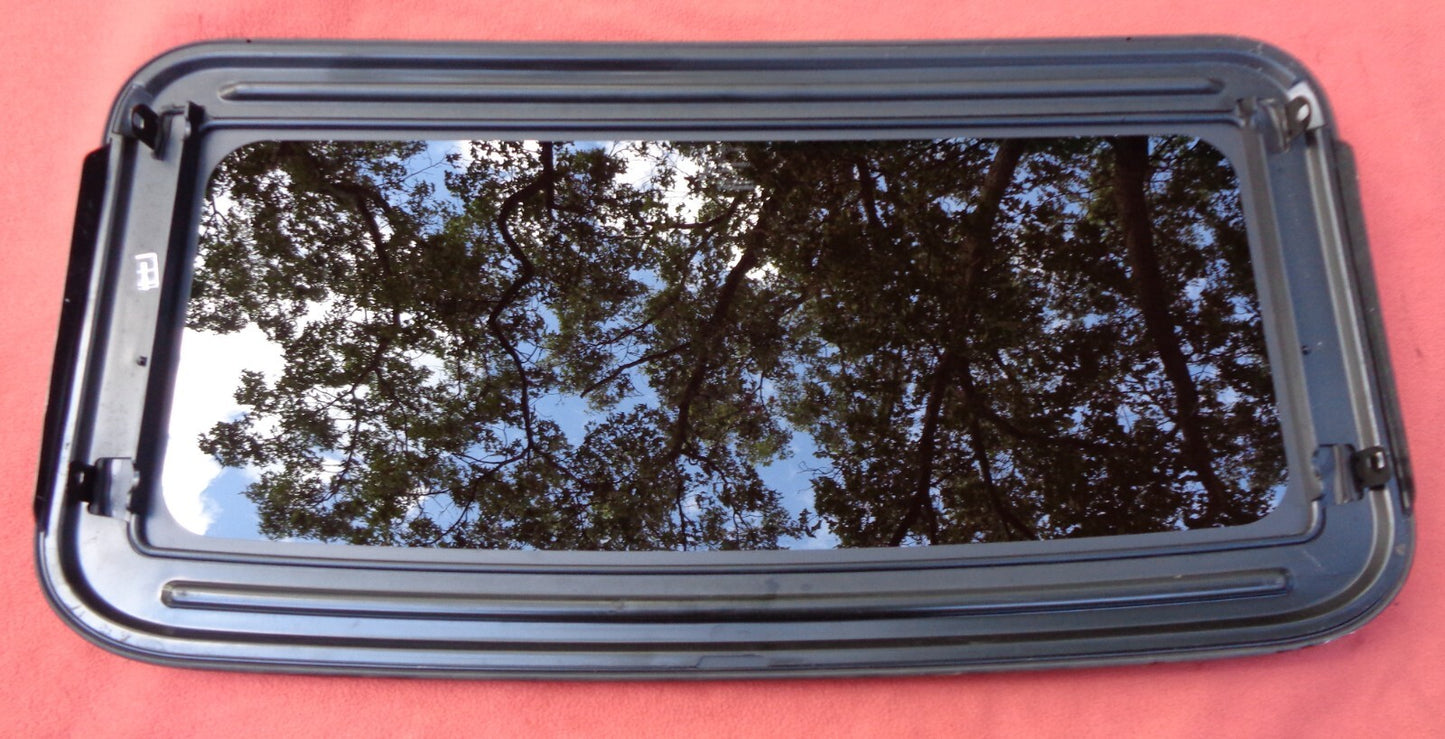 SCRATCH SPECIAL 08 09 10 11 12 JEEP LIBERTY OEM SUNROOF GLASS FREE SHIPPING!