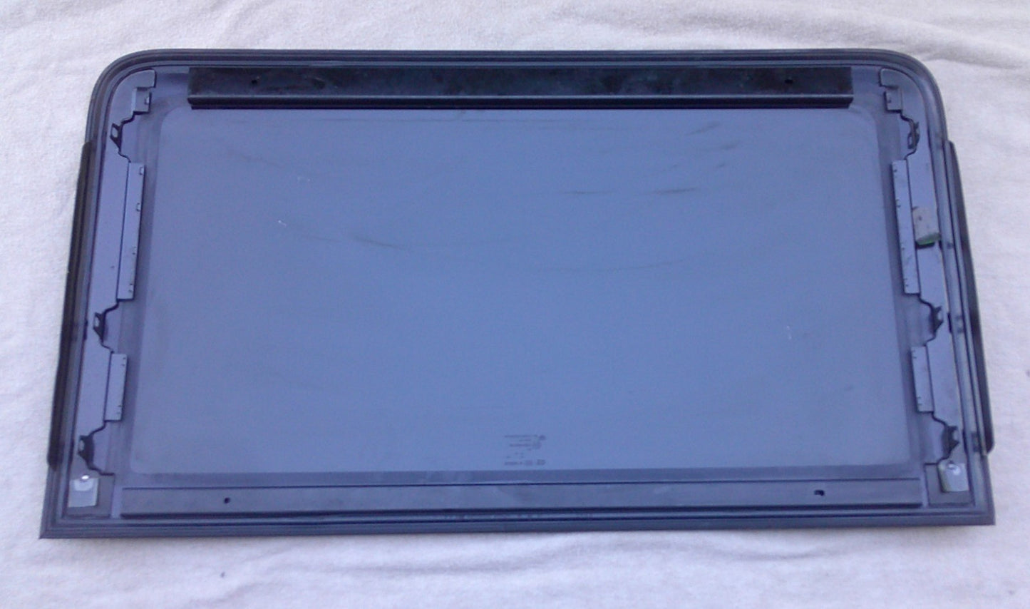 2011 - 2017 CHRYSLER 300 FRONT OEM FACTORY SUNROOF GLASS 68127965AB  68127965AA