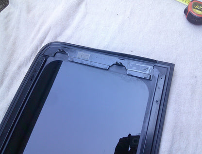 11 - 18 FORD EXPLORER FRONT OEM FACTORY SUNROOF GLASS BB5Z-78500A18-A