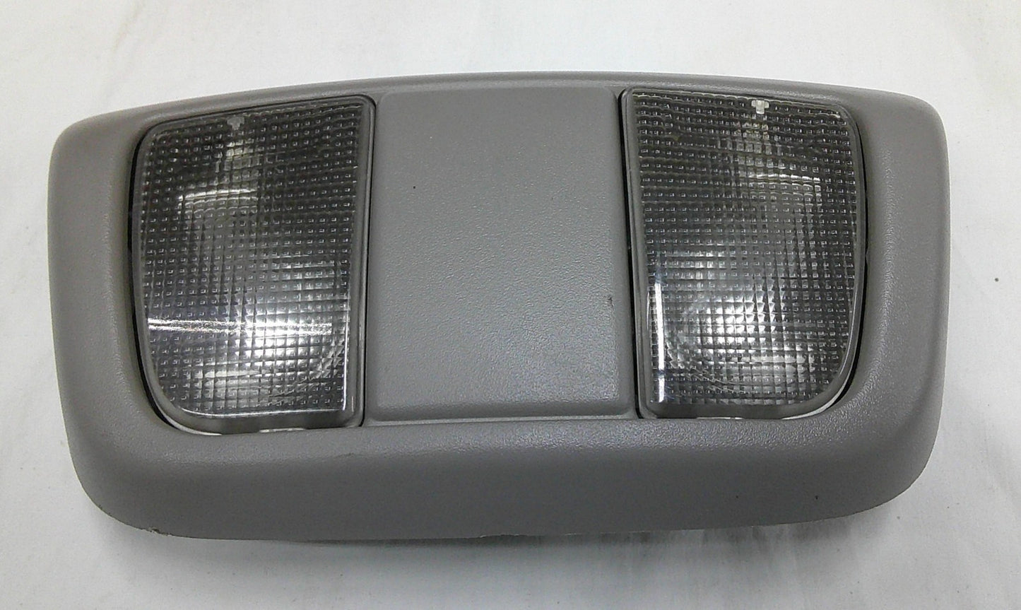2001 - 2004 Nissan Pathfinder Xterra Overhead Dome Light 26430-9Z500  R2