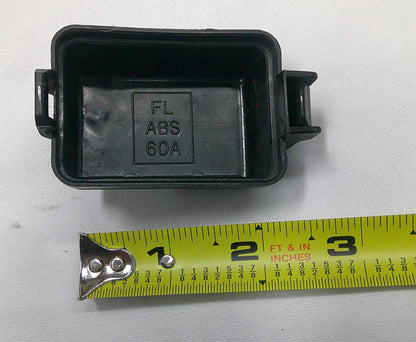 1998 Toyota Camry Engine Compartment Fuse Relay Cover OEM R2