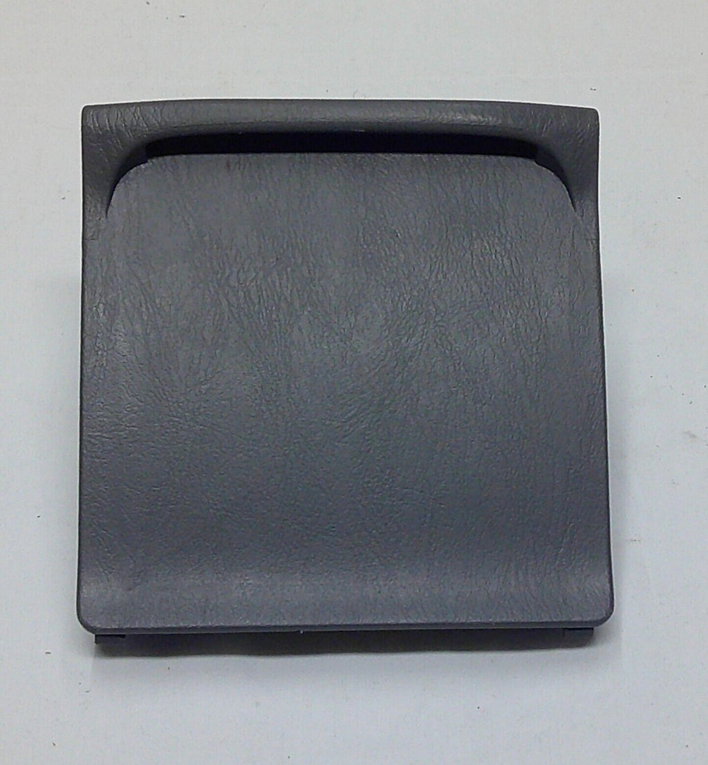 01 - 05 TOYOTA RAV4 DASH FUSE COVER CUBBY STORAGE 55441-42010 FREE SHIPPING B9