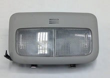 09 - 10 OEM TOYOTA MATRIX FRONT UPPER ROOF OVERHEAD DOME READING LIGHT LAMP   B8