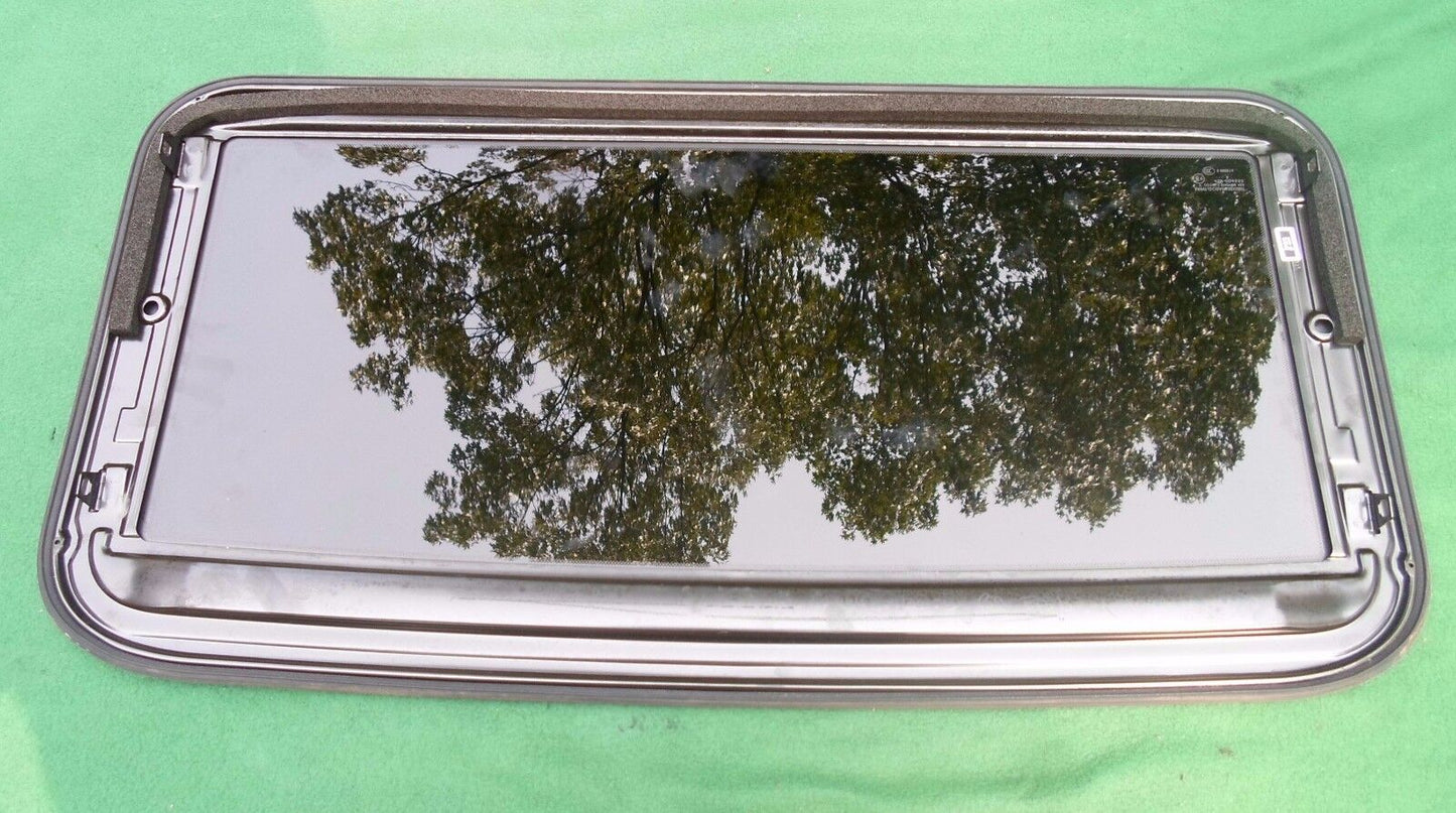2006 - 2014 SUBARU B9 TRIBECA  OEM FACTORY SUNROOF GLASS PANEL FREE SHIPPING! - RarePartsFinder.Com