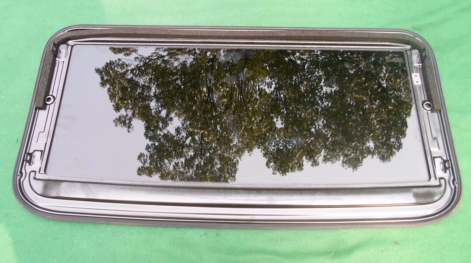 2006 - 2014 SUBARU B9 TRIBECA  OEM FACTORY SUNROOF GLASS PANEL FREE SHIPPING! - RarePartsFinder.Com