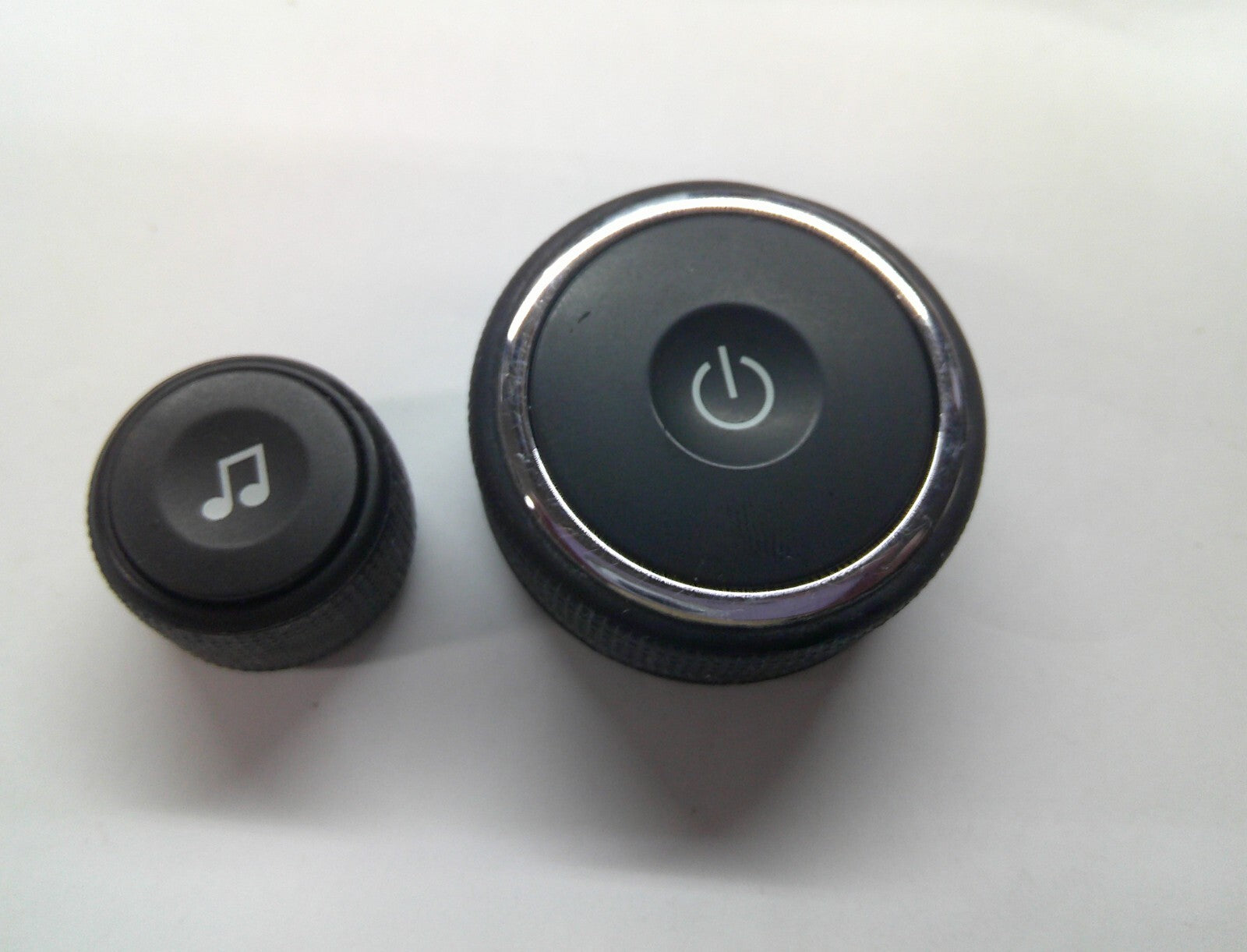 06 07 08 09 PONTIAC G5 RADIO STEREO TUNER CONTROL KNOB SET OEM FREE SHIPPING!