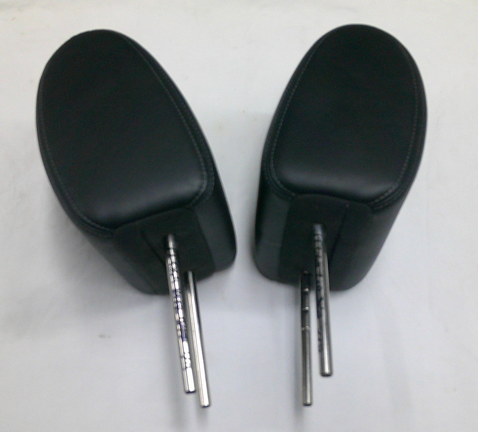 11 - 12 MAZDA CX-7 CX7 REAR 2ND ROW SEAT HEADREST LEATHER BLACK EJ63-88-240-02 - RarePartsFinder.Com