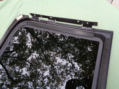 2009 - 2016 LINCOLN MKS REAR OEM FACTORY SUNROOF GLASS NO ACCIDENT