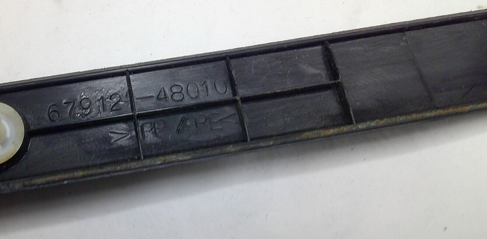 01 - 07 TOYOTA HIGHLANDER DRIVER DOOR FRONT SILL 67912-48010 OEM FREE SHIP B6