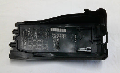 2012 2013 Volvo S60 3.0L AT Fuse Box Junction Relay Lid Cover 31337340 B6 - RarePartsFinder.Com