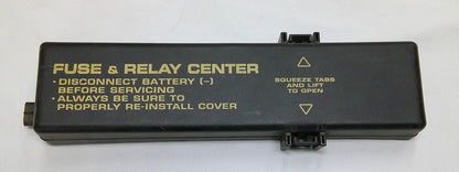 1999 CHRYSLER LHS FUSE RELAY COVER LID 04760134AB  B2
