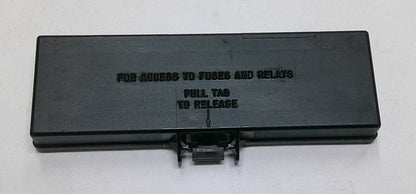 99 - 04 JEEP CHEROKEE FUSE RELAY ENGINE COMPARTMENT COVER LID  B8 - RarePartsFinder.Com