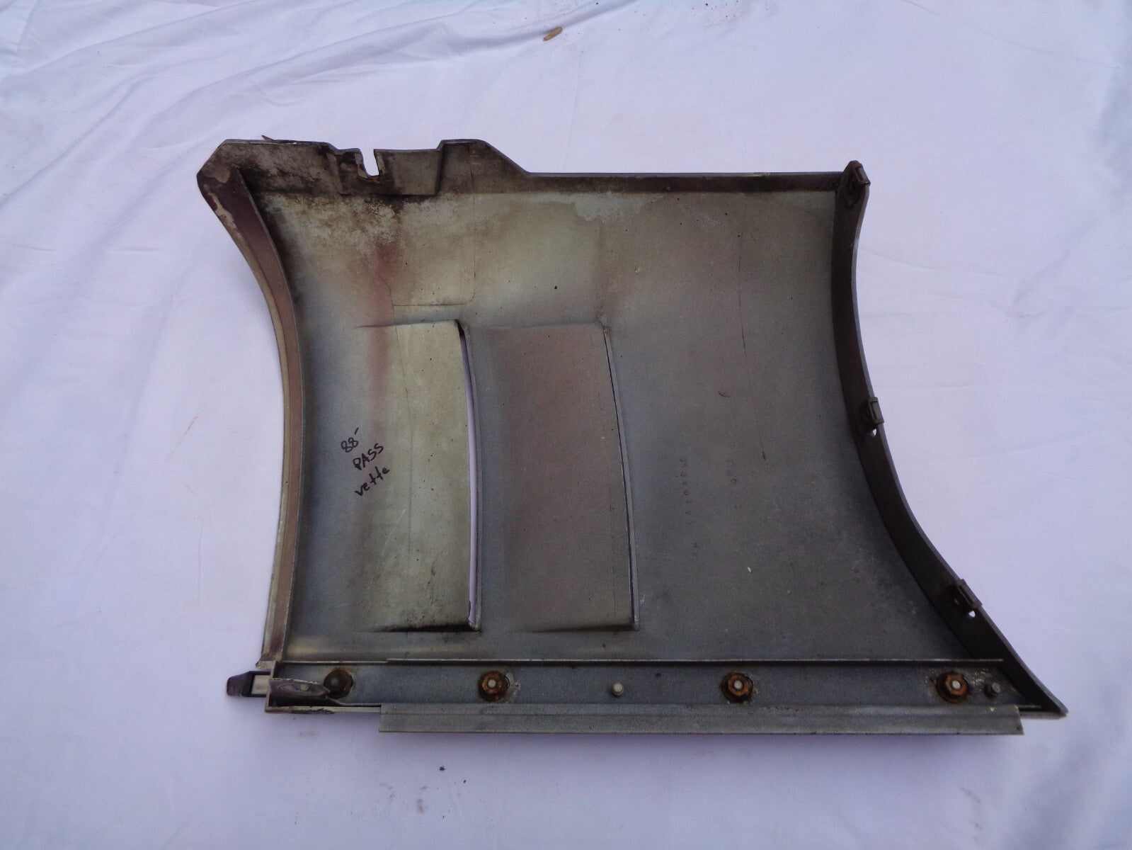 85 - 90 Corvette Maroon Right Passenger Front Fender 14104010 Free Ship A1 - RarePartsFinder.Com