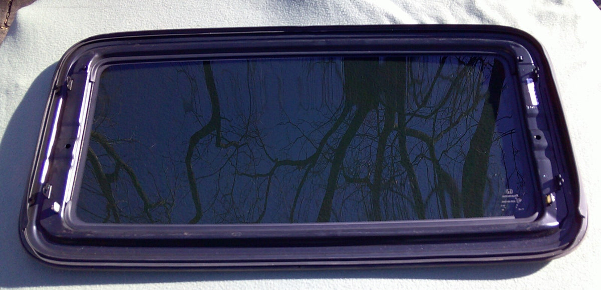 2012 - 2016 HONDA CRV OEM FACTORY SUNROOF GLASS NO ACCIDENT 70200-T0G-A02; 70200T0GA02; 70200-T0G-A01; 70200T0GA01
