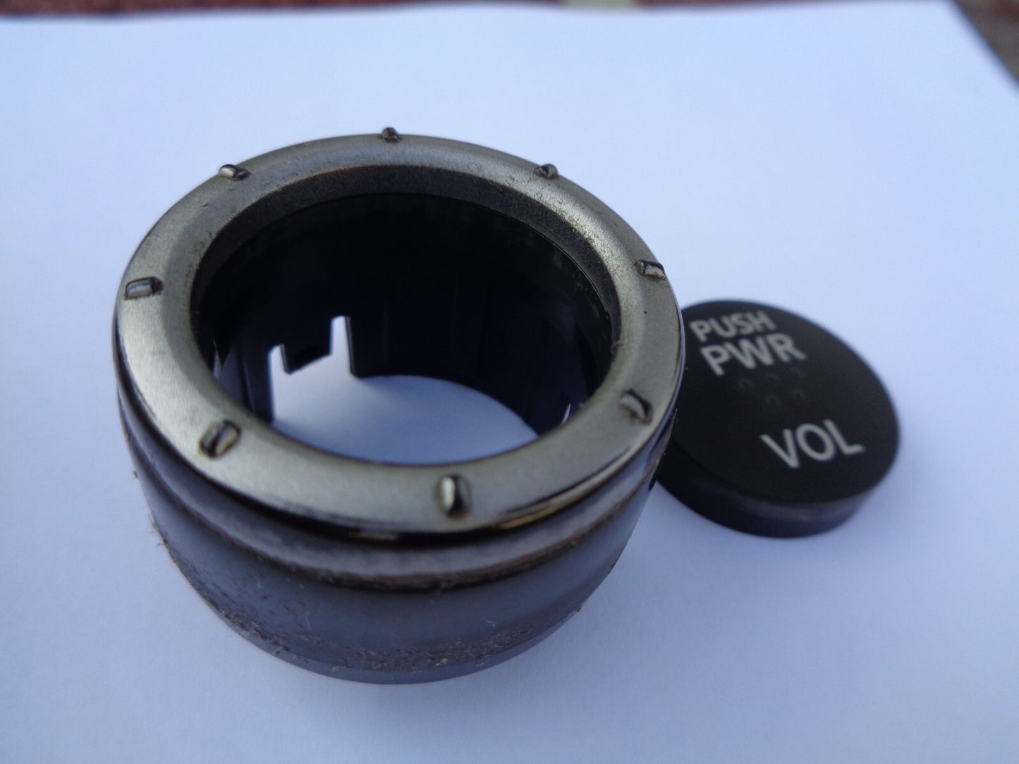 08 09 10 NISSAN ROGUE RADIO STEREO TUNER SELECTOR KNOB OEM FREE SHIPPING! - RarePartsFinder.Com