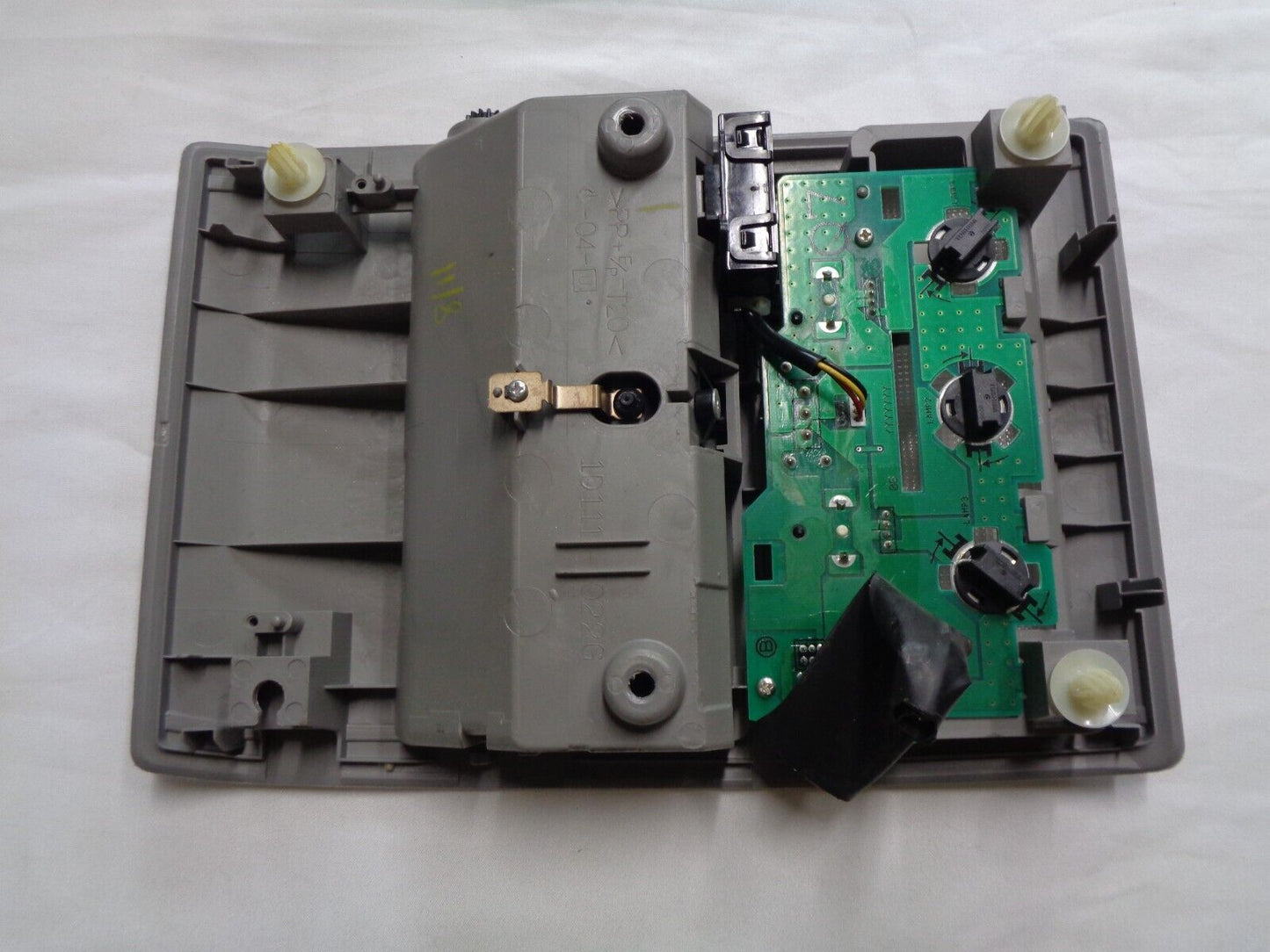 2004 - 2009 TOYOTA PRIUS OEM OVERHEAD DOME LIGHT  1D111-022G FREE SHIPPING! R1 - RarePartsFinder.Com