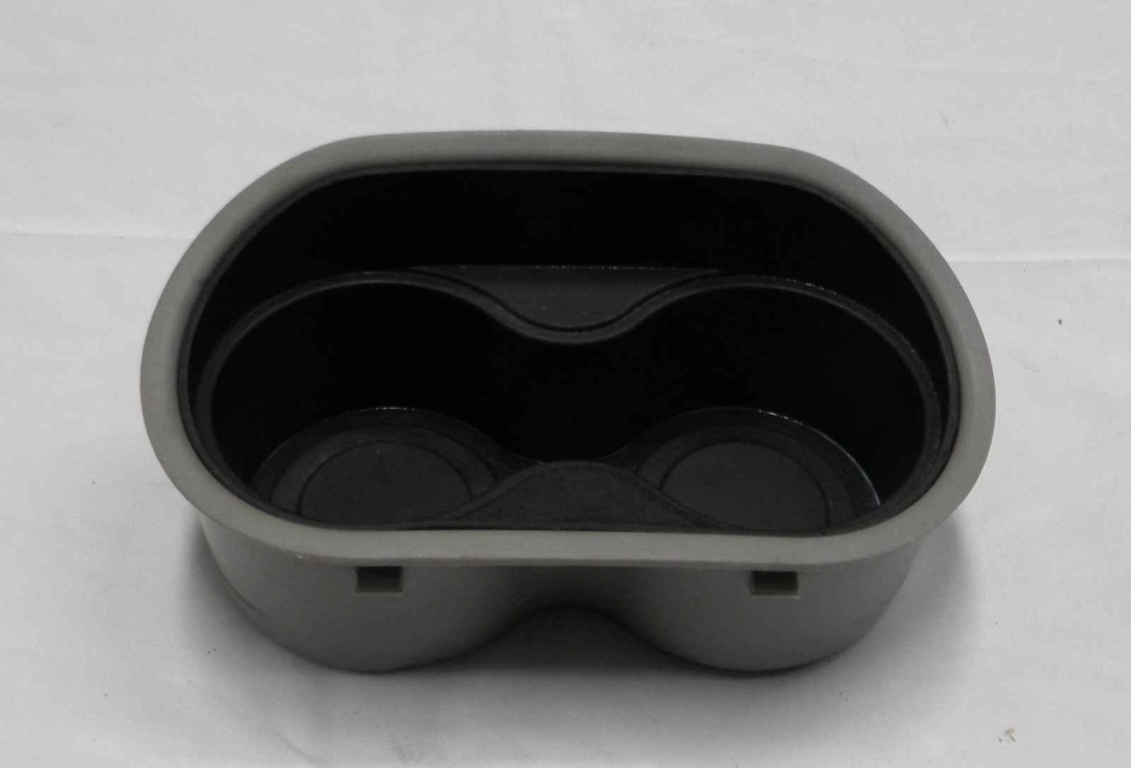 2005 - 2010 Pursuit Cobalt G5 Front Cup Holder OEM 25845908 Gray with Liner B5