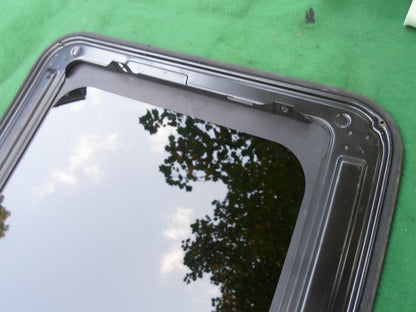2003 GMC ENVOY XL  YEAR SPECIFIC SUNROOF GLASS  NO ACCIDENT OEM FREE SHIPPING! - RarePartsFinder.Com