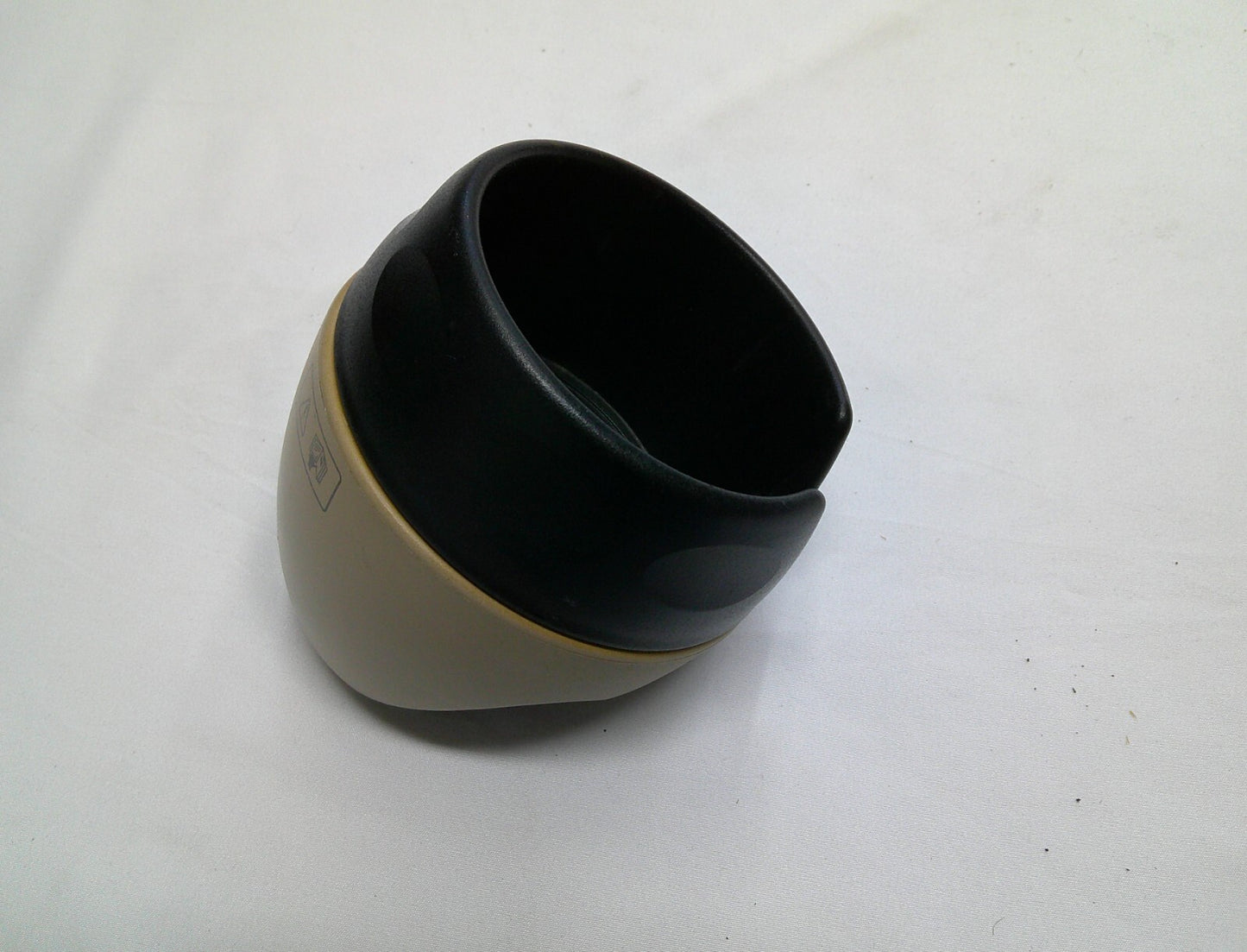 1999 - 2004 LAND ROVER DISCOVERY CUP HOLDER CONSOLE OEM L OR R FREE SHIPPING B2 - RarePartsFinder.Com