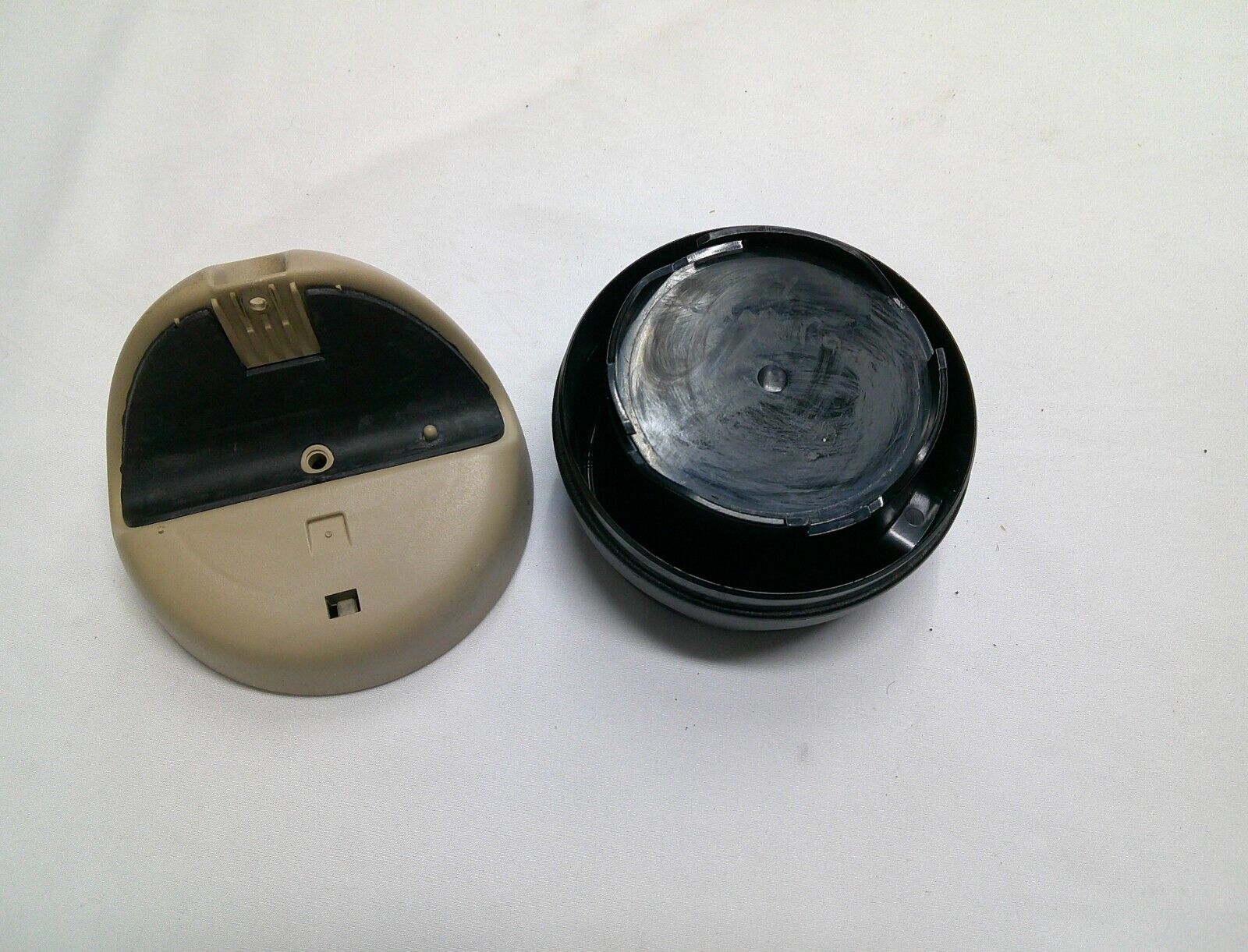 1999 - 2004 LAND ROVER DISCOVERY CUP HOLDER CONSOLE OEM L OR R FREE SHIPPING B2 - RarePartsFinder.Com