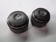 06 - 11 CADILLAC DTS  RADIO STEREO TUNER SELECTOR KNOB SET OEM - RarePartsFinder.Com