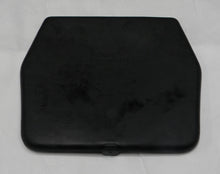 2008 -2012 ESCAPE MARINER CENTER CONSOLE RUBBER STORAGE MAT 8L84-78047A74-A  A20