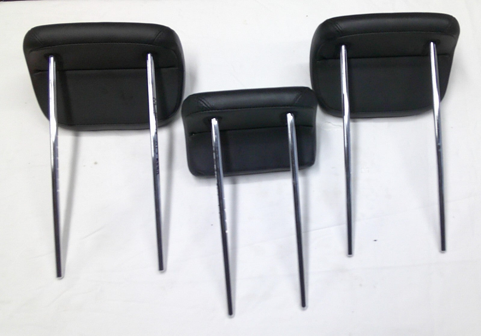 06 - 07 MERCEDES BENZ ML350 OEM BLACK LEATHER REAR HEADREST SET FREE SHIPPING! - RarePartsFinder.Com