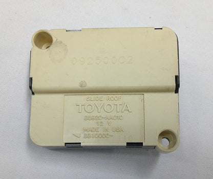 1997 - 2001 TOYOTA CAMRY SUNROOF SWITCH OEM TESTED FREE SHIPPING!  A17