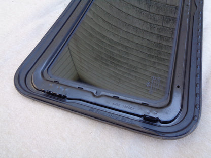 2008 - 2012 HYUNDAI ELANTRA TOURING OEM FACTORY SUNROOF GLASS 81610-2L200; 816102L200