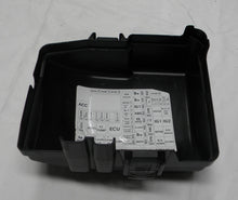 2014 Kia Cadenza Fuse Relay Cover OEM 91956-00164  B5
