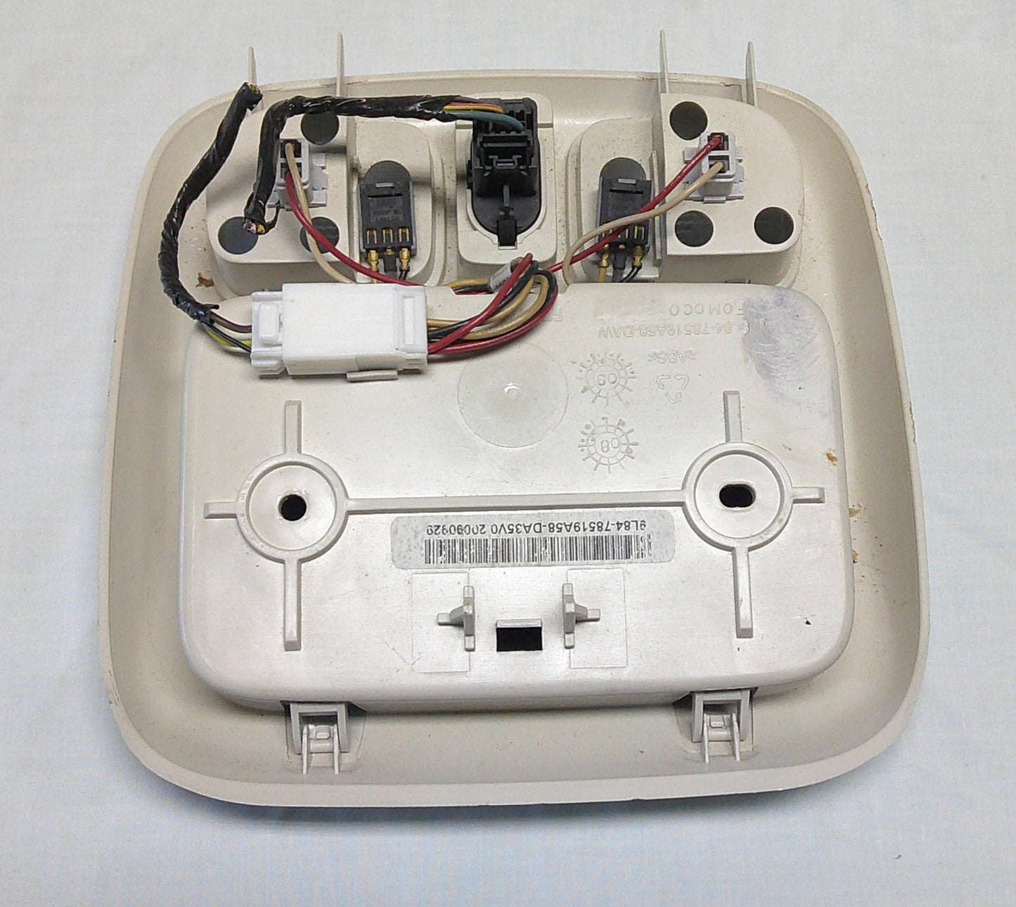 08 - 12 FORD ESCAPE OEM IVORY OVERHEAD DOME LIGHT SUNROOF SWITCH  M6