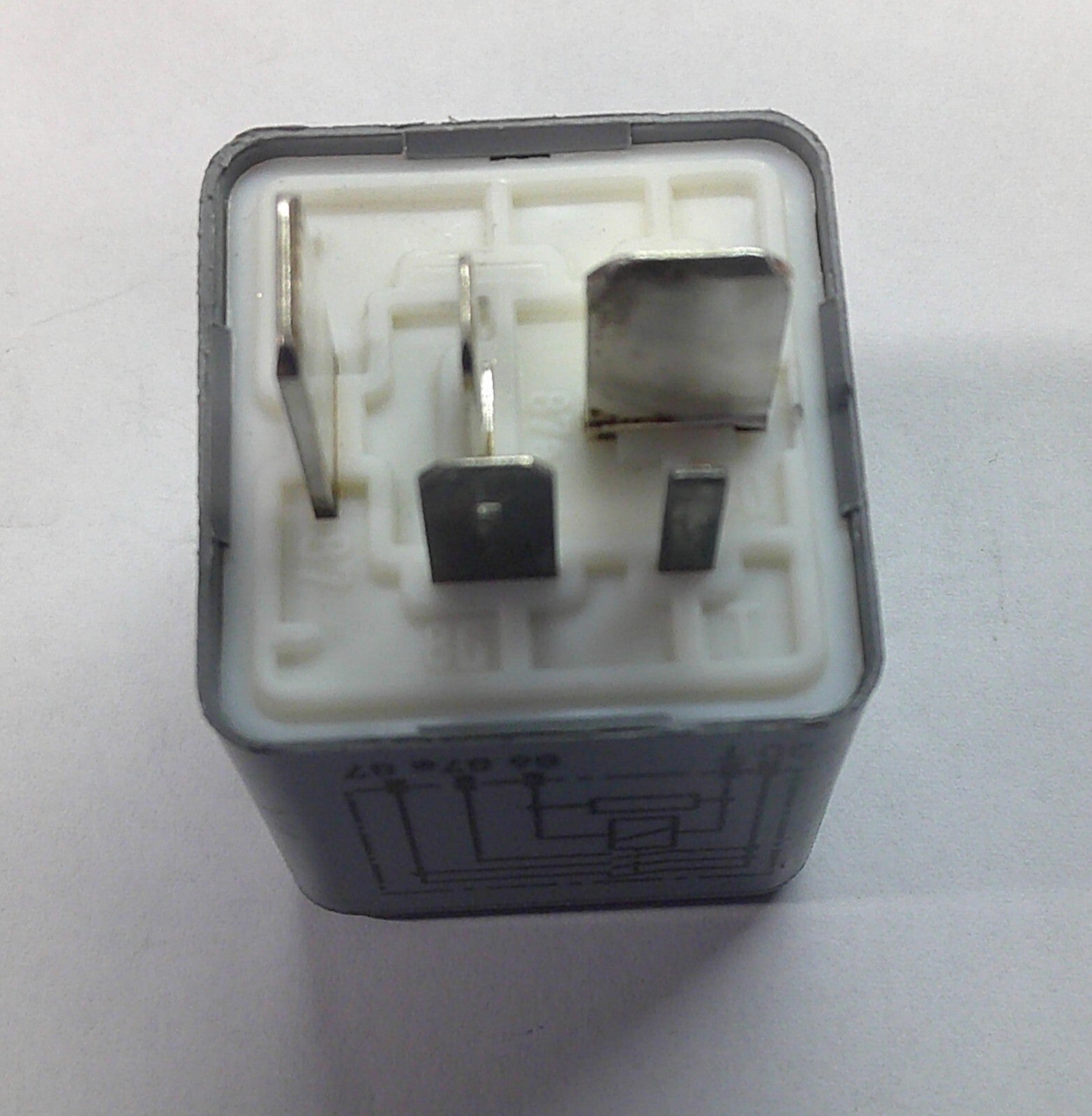 USA SELLER VW AUDI RELAY 372  TESTED 1 YEAR WARRNTY FREE SHIPPING VW1 - RarePartsFinder.Com