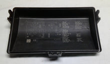 2010 - 2012 Buick Lacrosse Engine Relay  Fuse Cover Lid 20781416  B3 - RarePartsFinder.Com