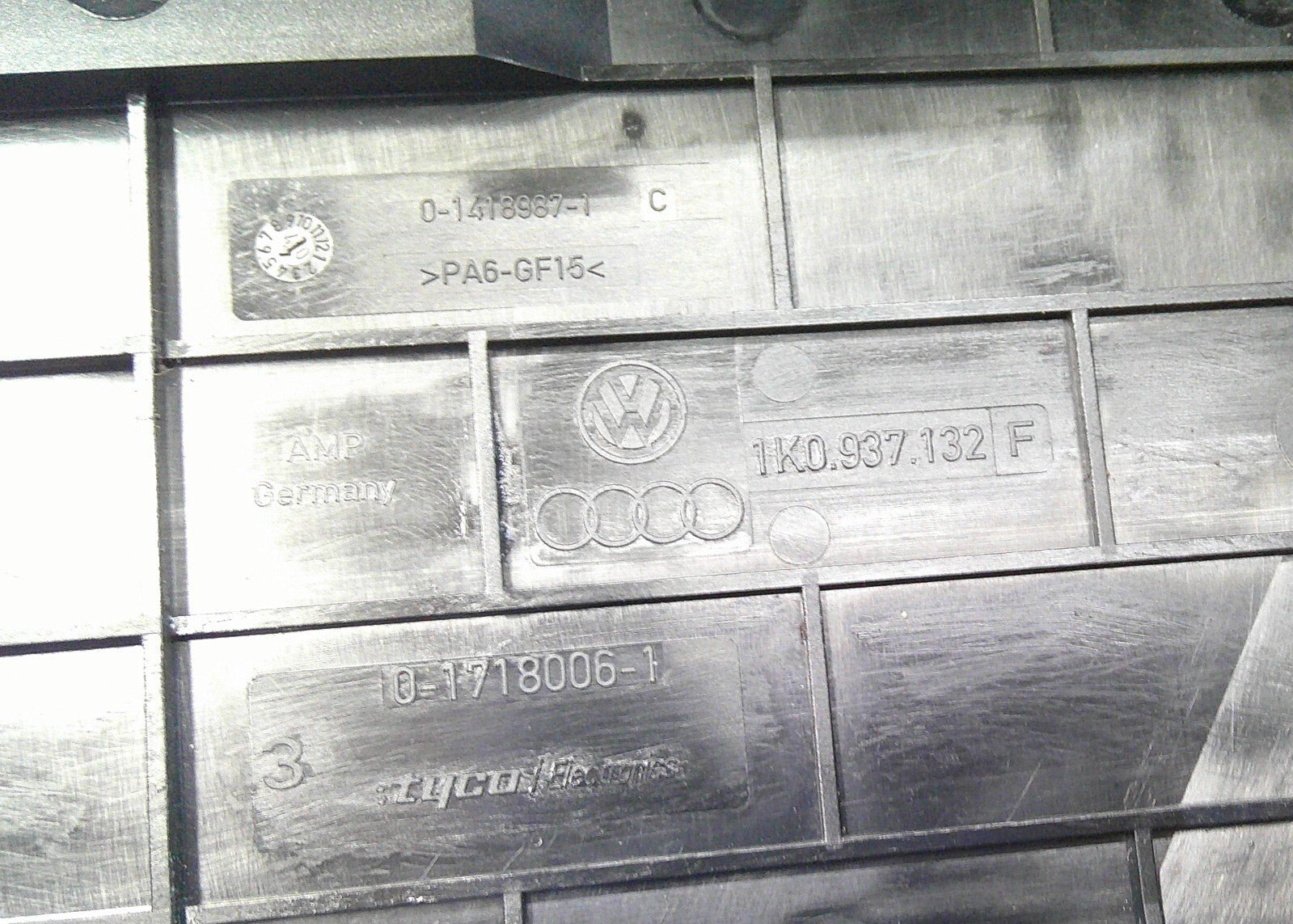 Tiguan Passat GTI Golf EOS Under Hood Fuse Relay Box Cover Lid 1K0-937-132-F B7 - RarePartsFinder.Com