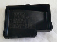 2012 - 2018 TOYOTA PRIUS C  ENGINE FUSE BOX RELAY LID COVER 82662-52740 R2