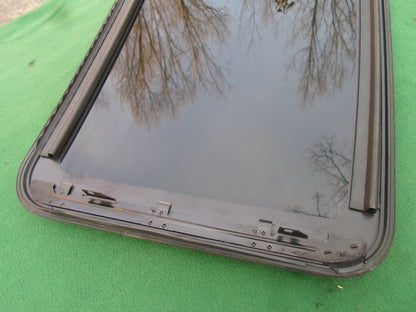 2009 CHEVY HHR YEAR SPECIFIC OEM FACTORY SUNROOF GLASS PANEL FREE SHIPPING!