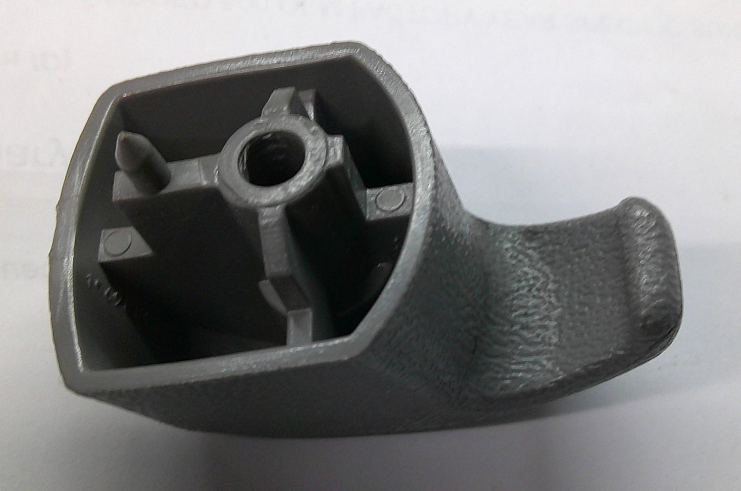 Tahoe Yukon Escalade Coat Garment Hanger Hook 15953542 15953543 15953544  A17