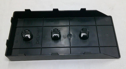 2003 - 2007 Saturn Vue OEM Relay Fuse Engine Compartment Cover R3