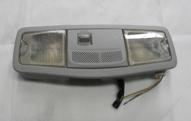 Mitsubishi Lancer Outlander Overhead Dome Reading Light Roof Lamp 8401A009HA B1