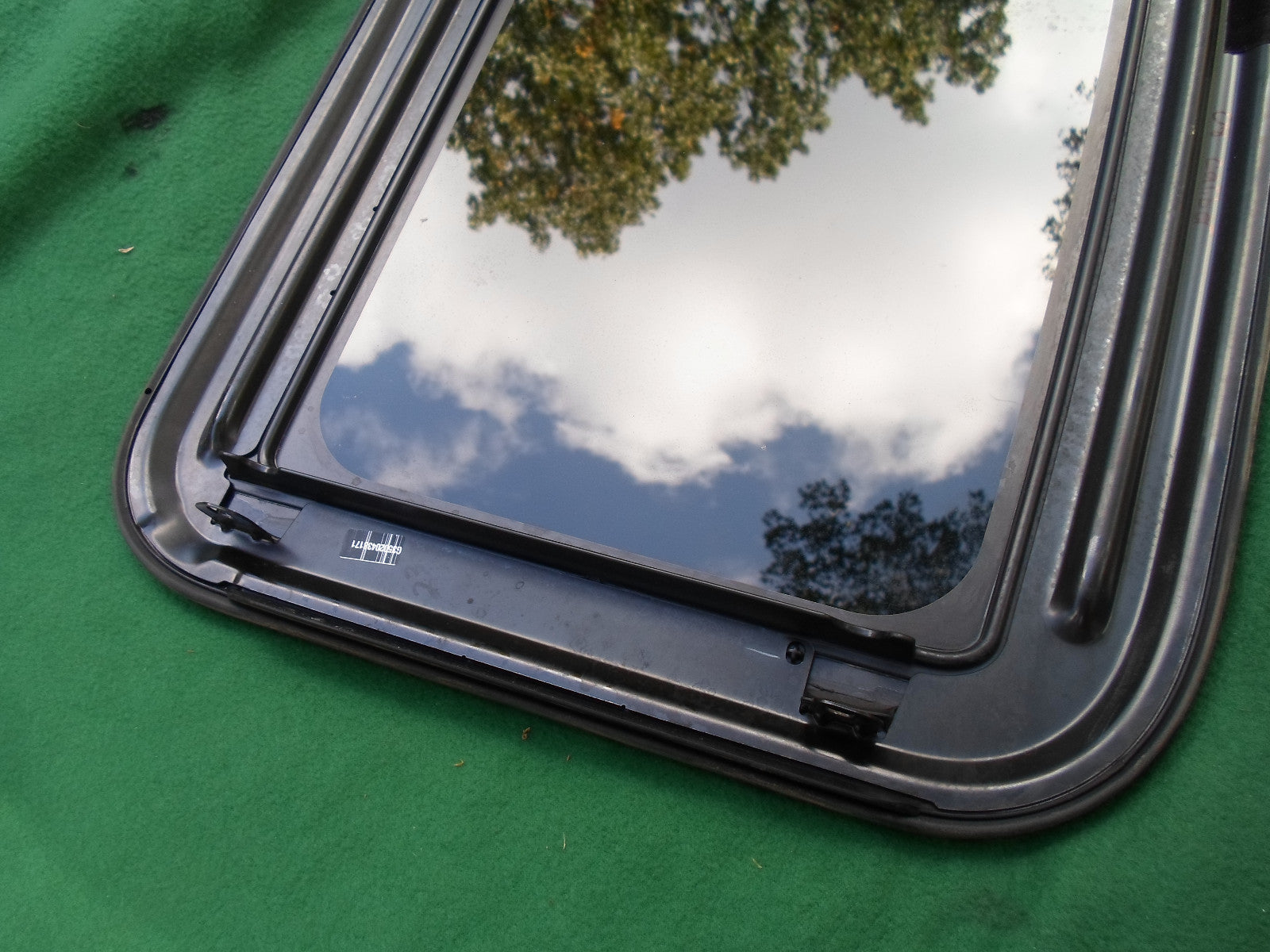 2010 CHRYSLER SEBRING OEM FACTORY YEAR SPECIFIC SUNROOF GLASS FREE SHIPPING! - RarePartsFinder.Com