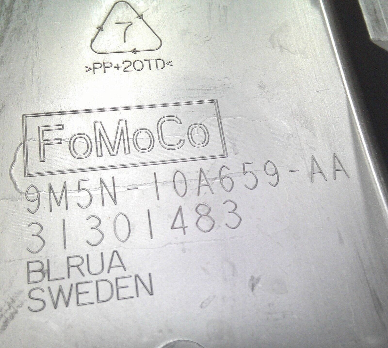 Volvo Battery Cover 9M5N10A659AA 31301483 27019655 OEM FREE SHIPPING R1 - RarePartsFinder.Com