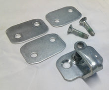 07 - 10 Saturn Sky 06 - 09 Solstice Driver Passenger Door Striker 20801140 A17 - RarePartsFinder.Com