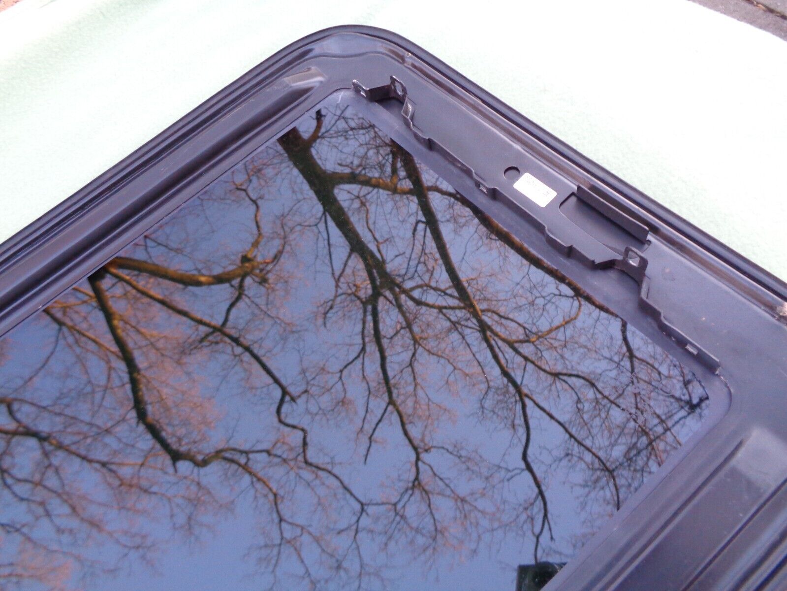 2001 TOYOTA CAMRY USA BUILT YEAR SPECIFIC SUNROOF GLASS PANEL OEM FREE SHIPPING! - RarePartsFinder.Com