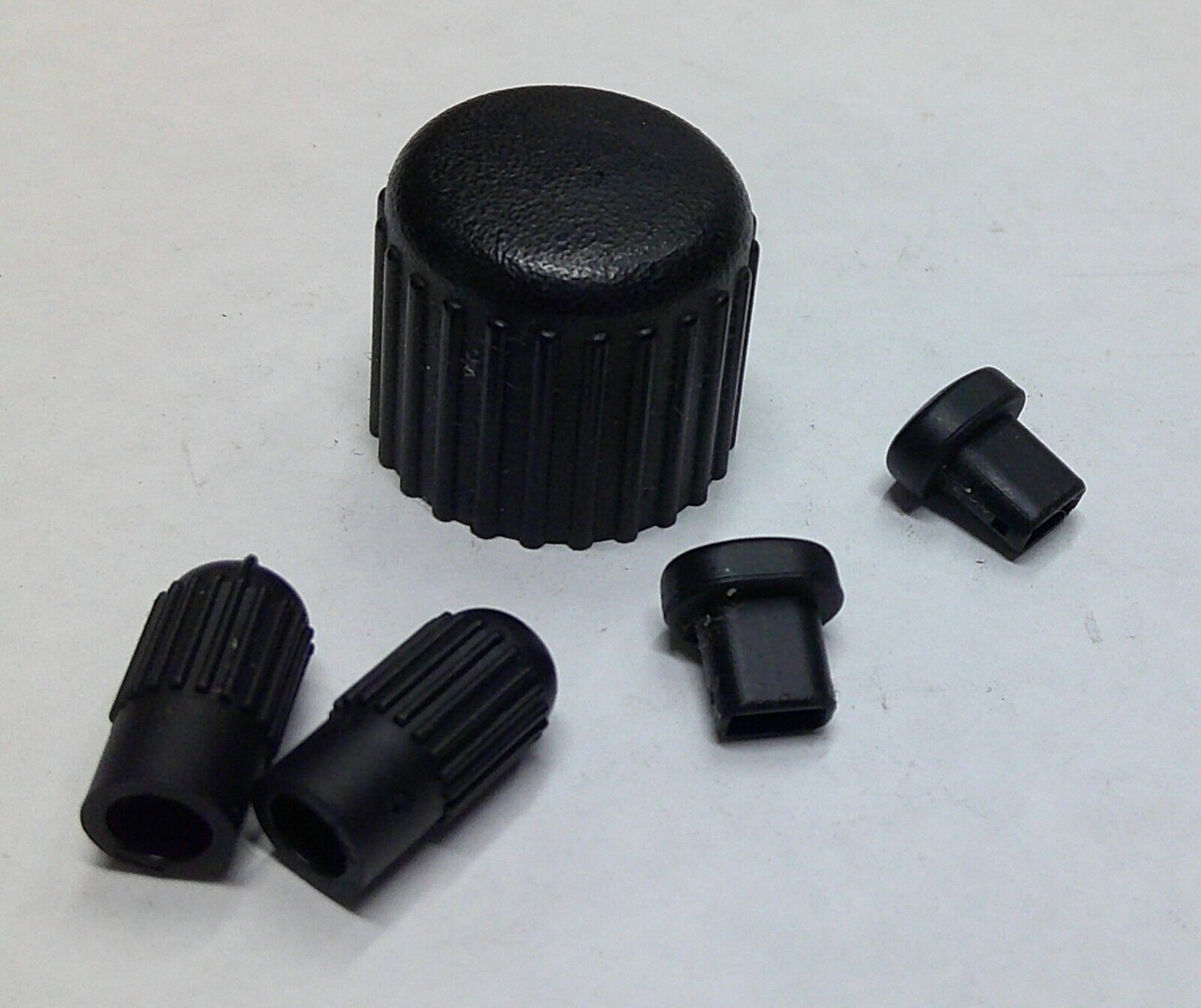 2002 DODGE CARAVAN RADIO STEREO TUNER SELECTOR KNOB SET OEM FREE SHIPPING! - RarePartsFinder.Com