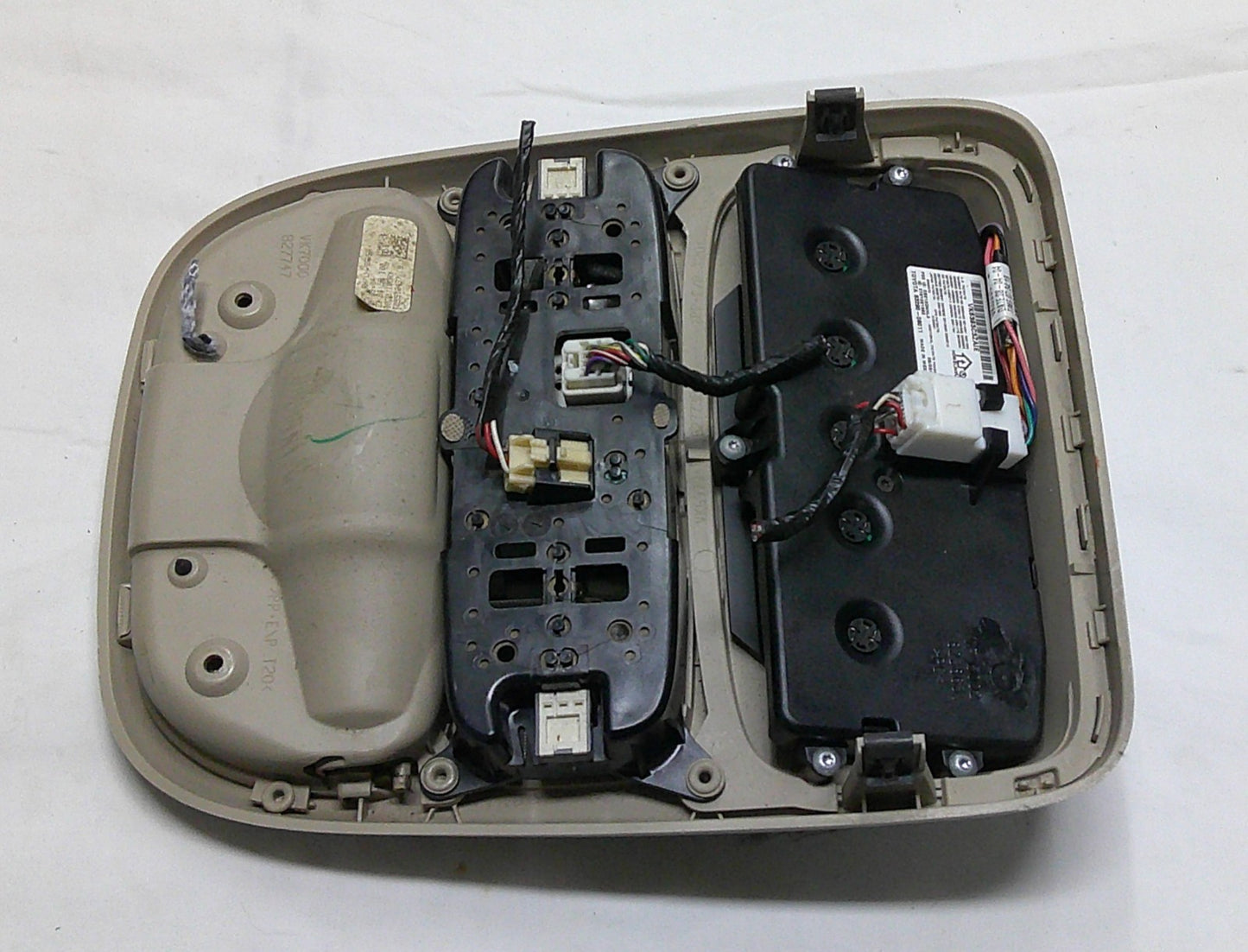 2004 - 2010 Toyota Sienna Overhead Console Light Sunroof Switch  83290-08030 B12